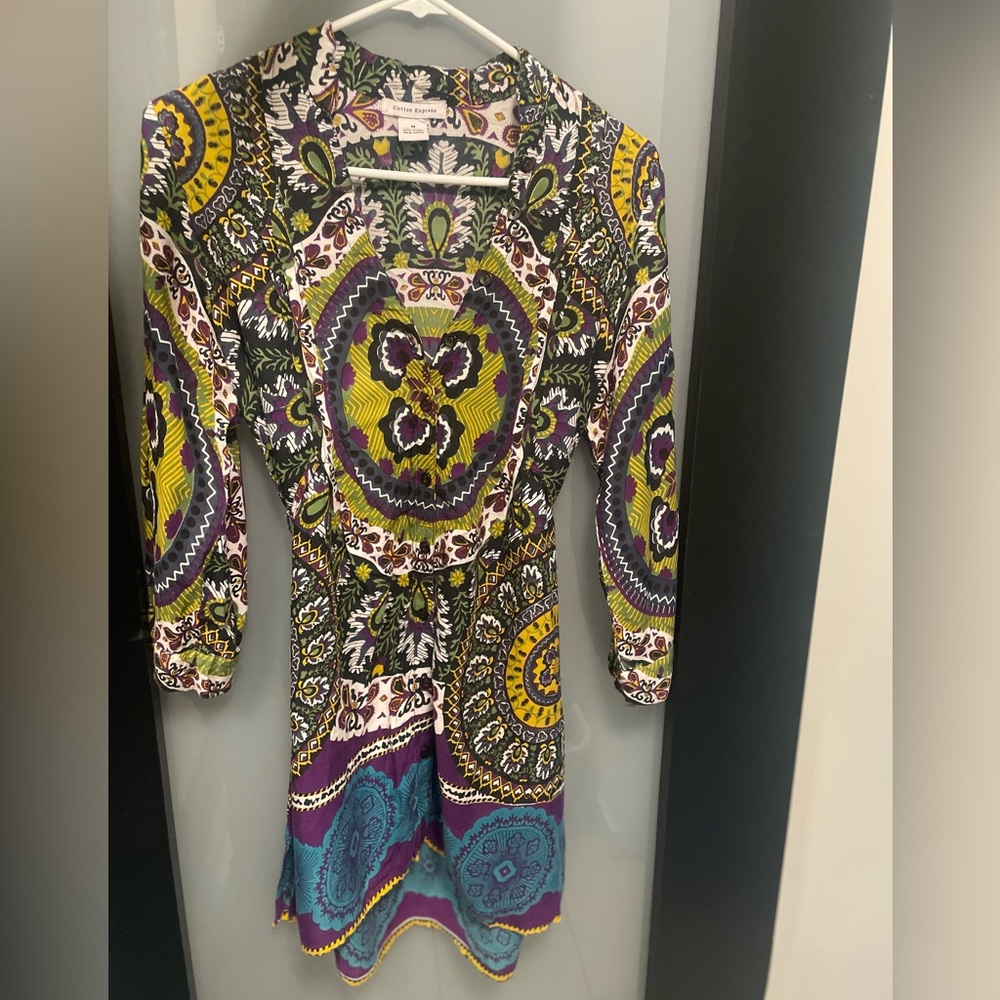 Long blouse with back tie. Medium